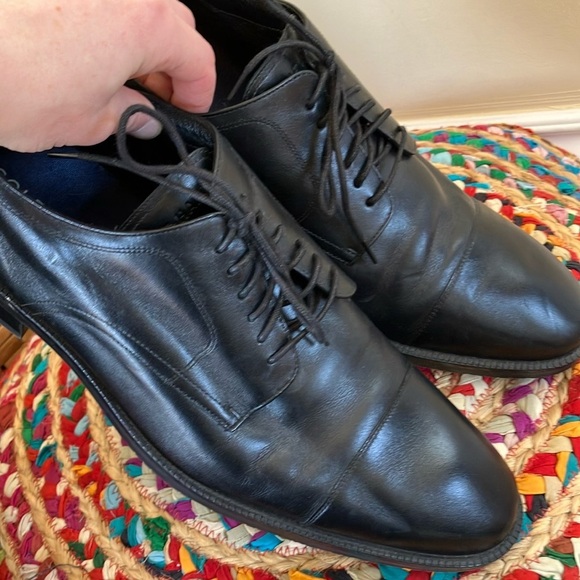 Cole Haan Sleek Black Leather Men's Shoes - Picture 6 of 10